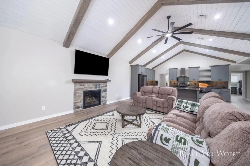 13980 12 Mile Remus, MI 49340