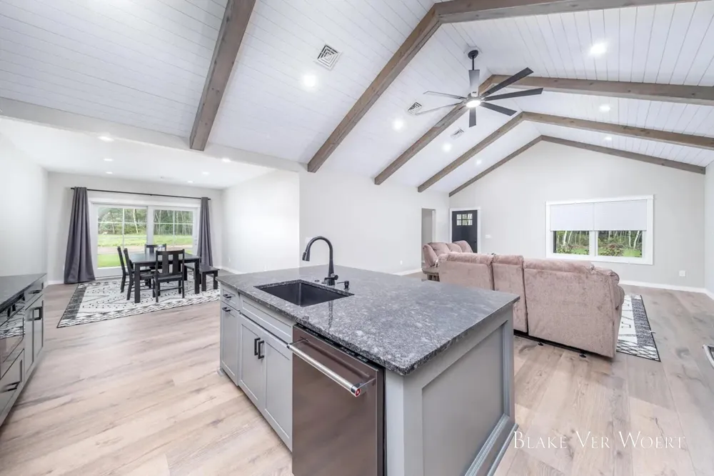 13980 12 Mile Remus, MI 49340