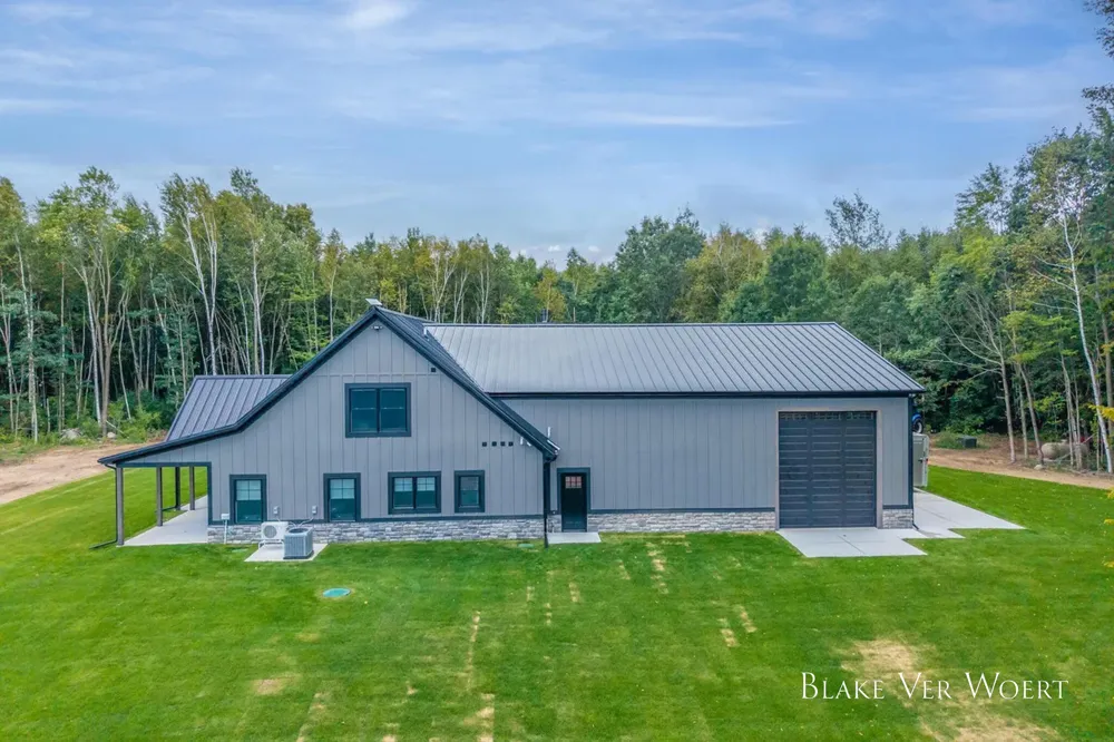13980 12 Mile Remus, MI 49340