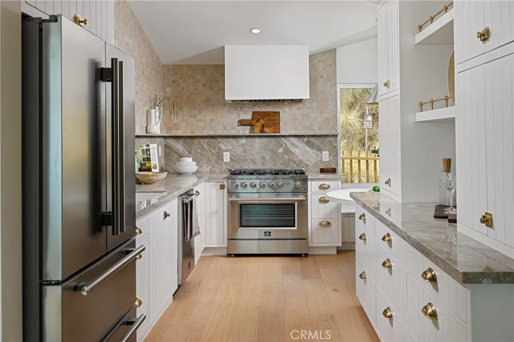 251 Highland Laguna Beach, CA 92651