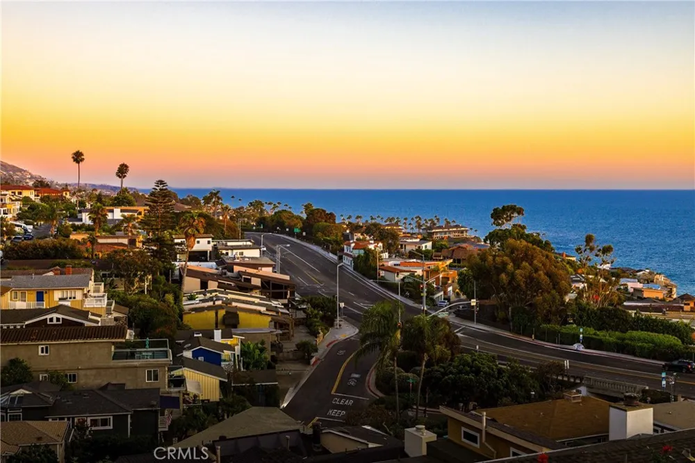 251 Highland Laguna Beach, CA 92651