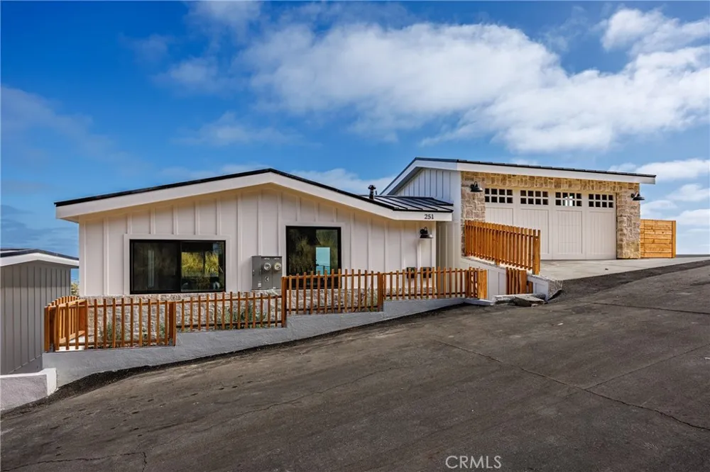 251 Highland Laguna Beach, CA 92651