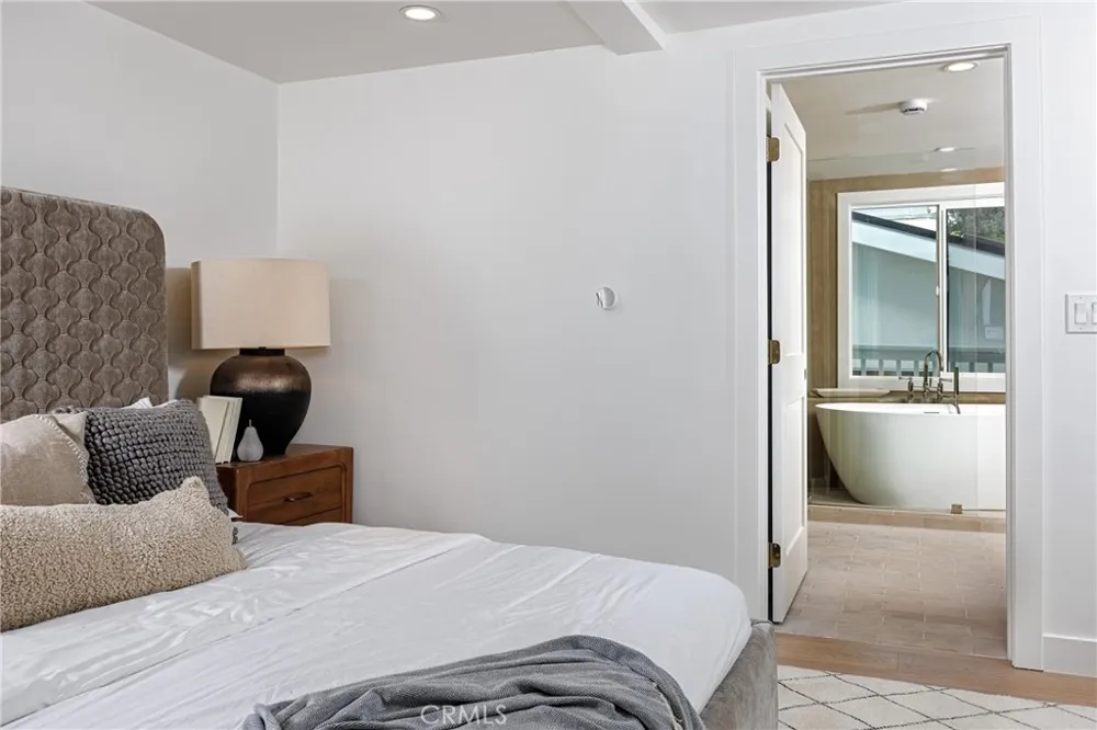 251 Highland Laguna Beach, CA 92651