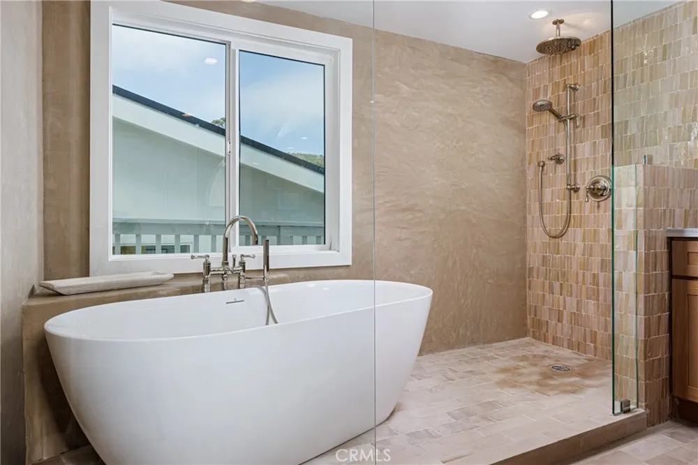 251 Highland Laguna Beach, CA 92651