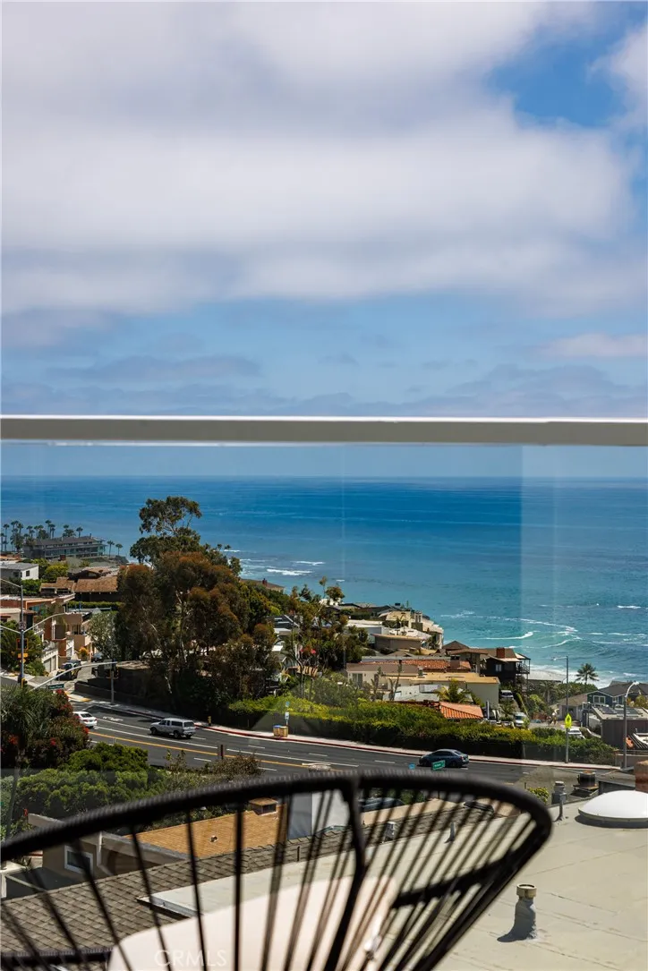 251 Highland Laguna Beach, CA 92651
