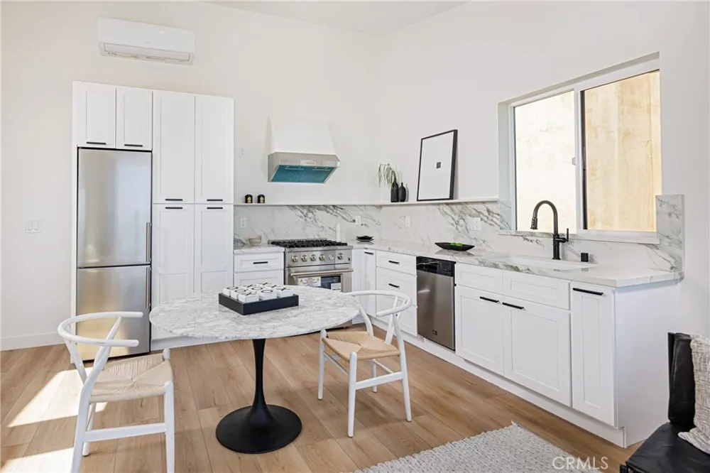 251 Highland Laguna Beach, CA 92651
