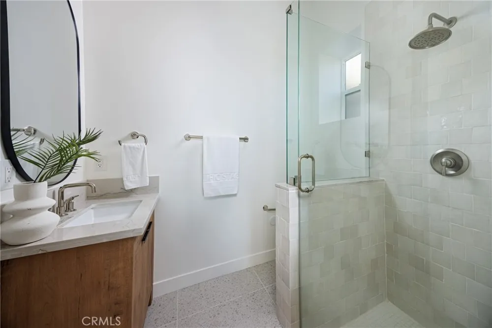 251 Highland Laguna Beach, CA 92651