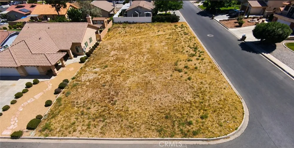17797 Canyon Meadow Victorville, CA 92395