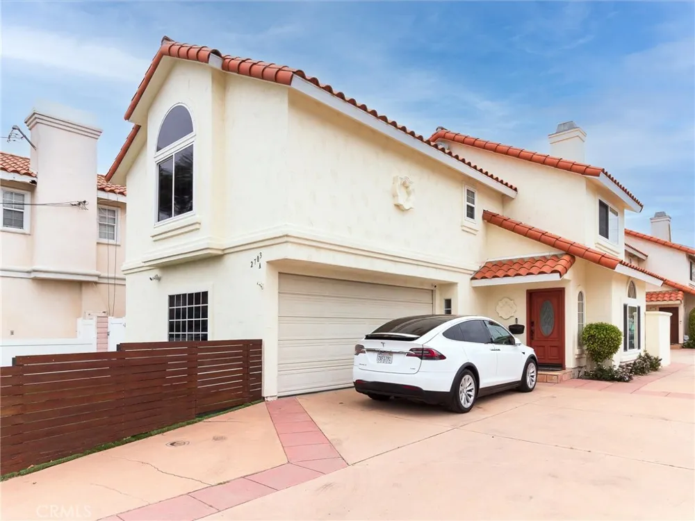 2703 Huntington Lane #A Redondo Beach, CA 90278