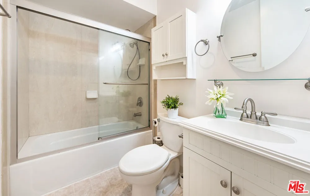 6505 Green Valley Circle #301 Culver City, CA 90230
