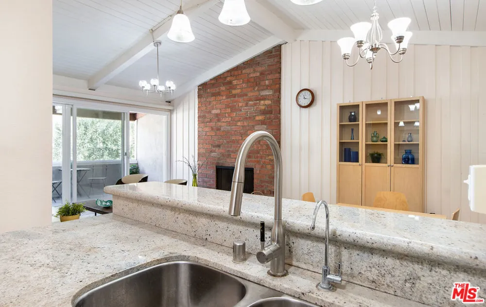 6505 Green Valley Circle #301 Culver City, CA 90230