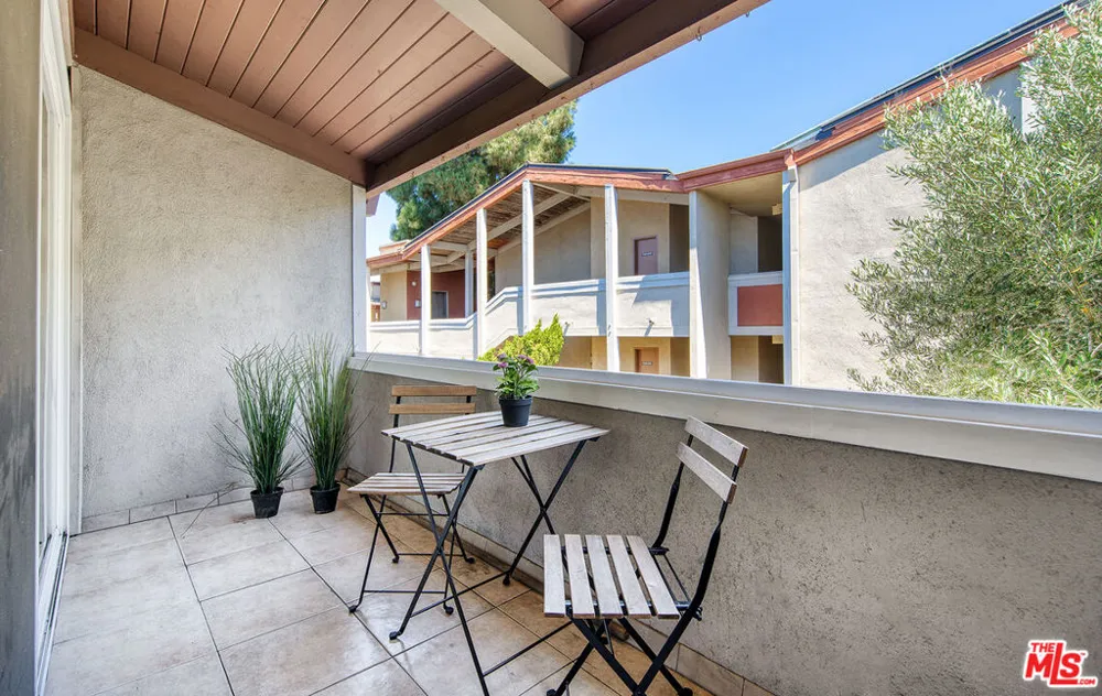 6505 Green Valley Circle #301 Culver City, CA 90230