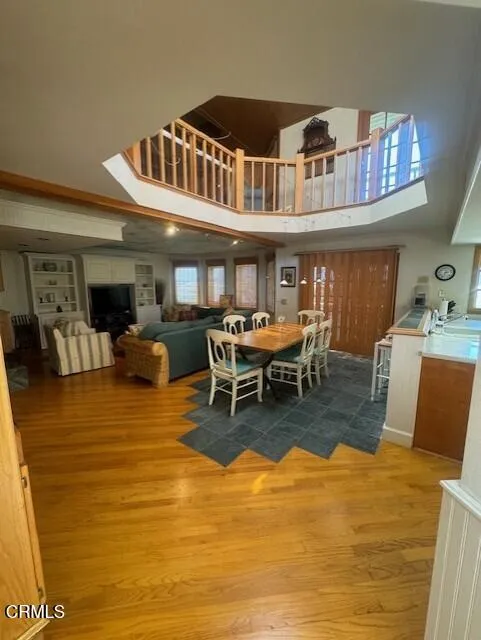 945 Sharon Lane Ventura, CA 93001