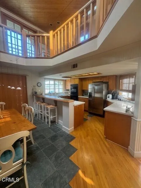 945 Sharon Lane Ventura, CA 93001