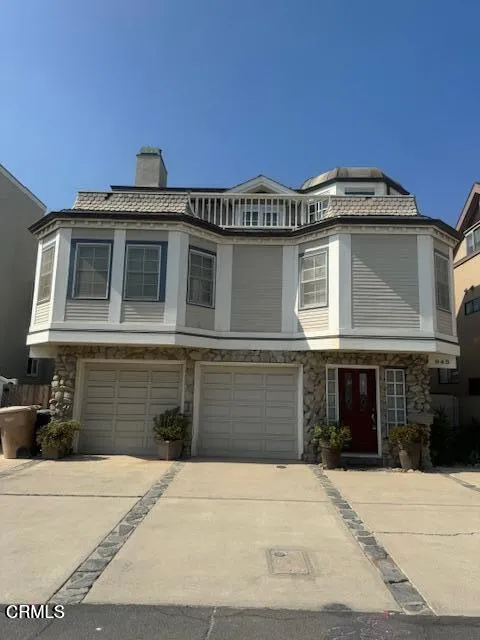 945 Sharon Lane Ventura, CA 93001