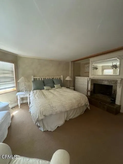 945 Sharon Lane Ventura, CA 93001