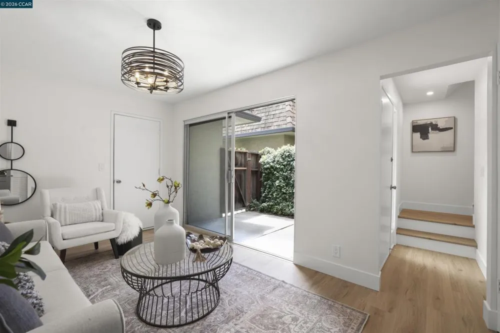 1767 Holland Cir Walnut Creek, CA 94597