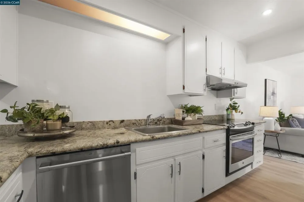 1767 Holland Cir Walnut Creek, CA 94597