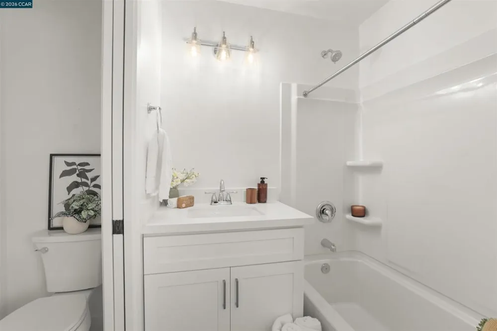 1767 Holland Cir Walnut Creek, CA 94597