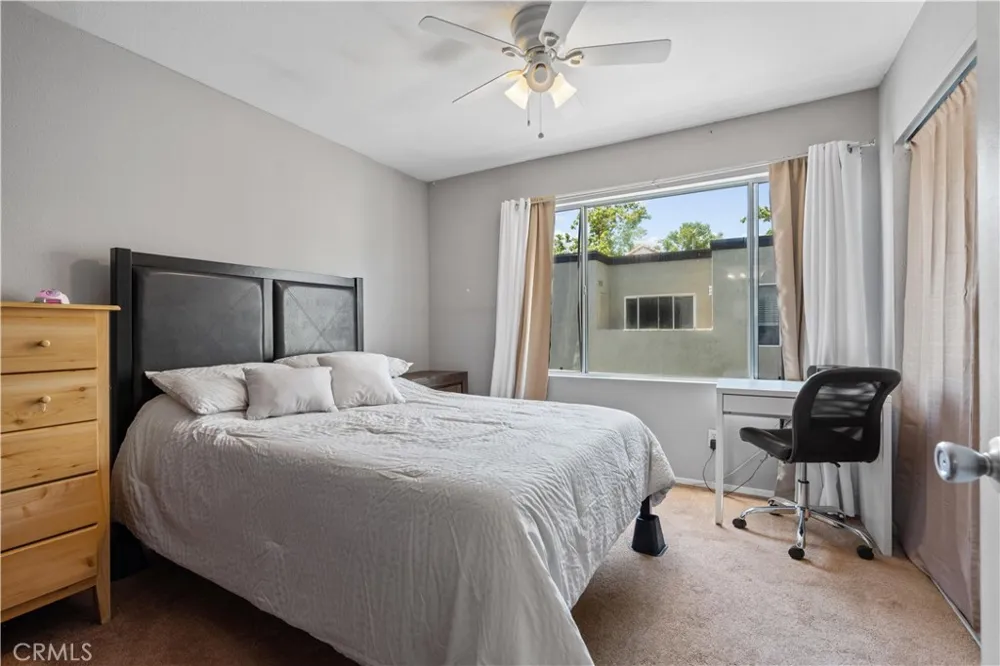 21305 Nandina Lane #201 Newhall, CA 91321