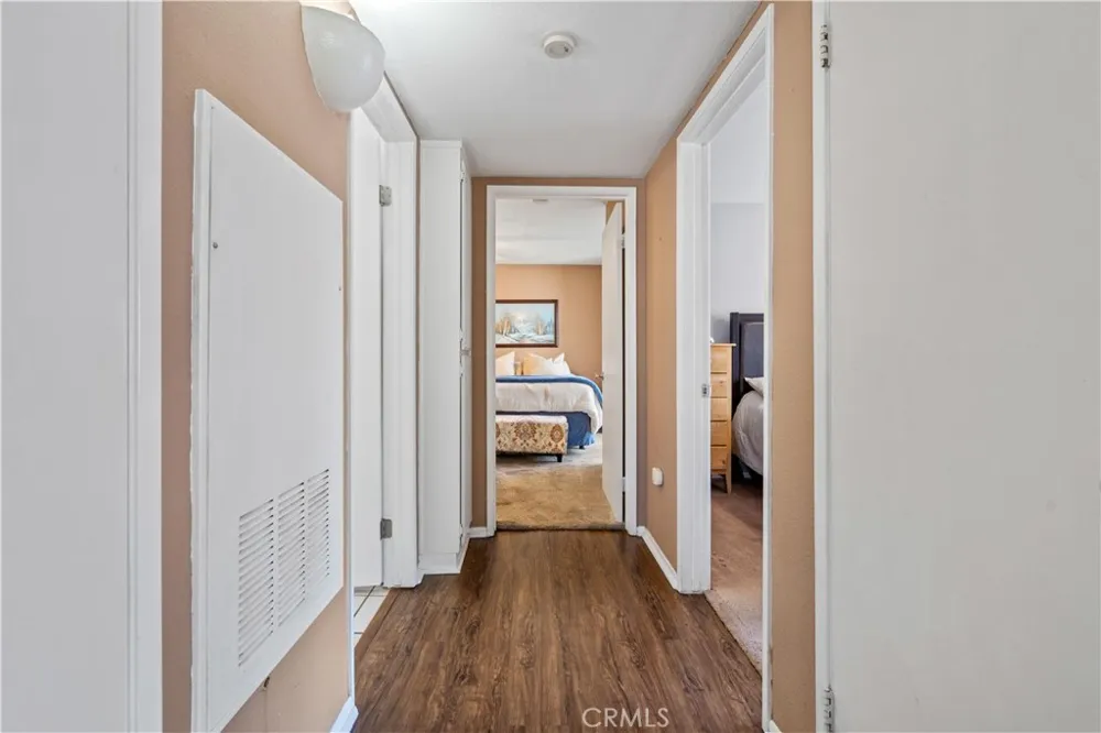 21305 Nandina Lane #201 Newhall, CA 91321