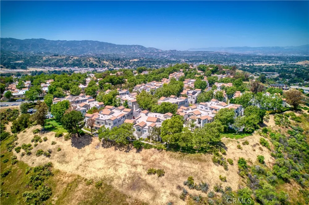 21305 Nandina Lane #201 Newhall, CA 91321
