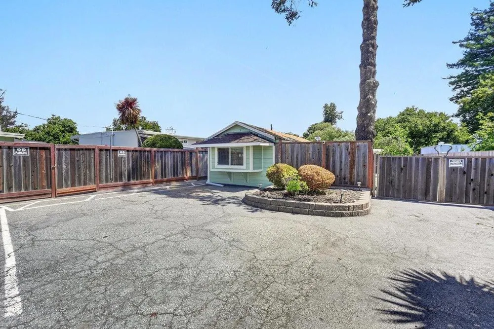2732 Freedom Boulevard Watsonville, CA 95076