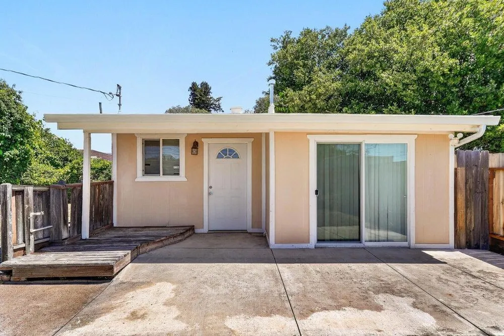 2732 Freedom Boulevard Watsonville, CA 95076