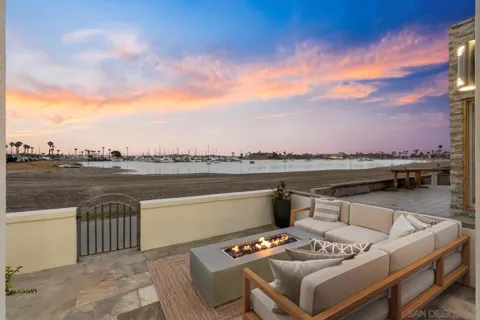 3490 Bayside Walk #A