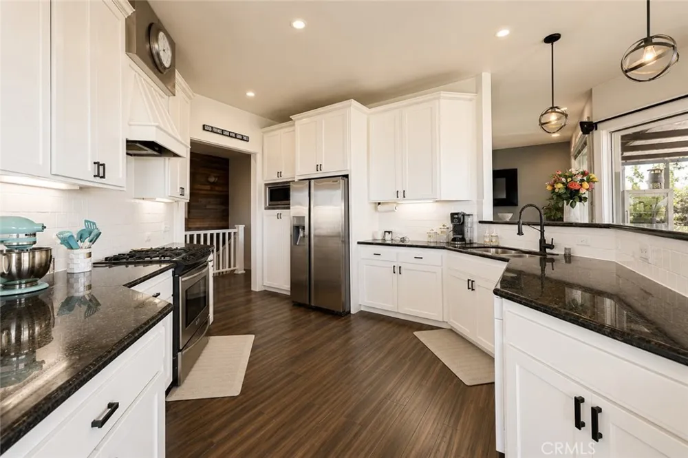17535 Meadow View Hidden Valley Lake, CA 95467