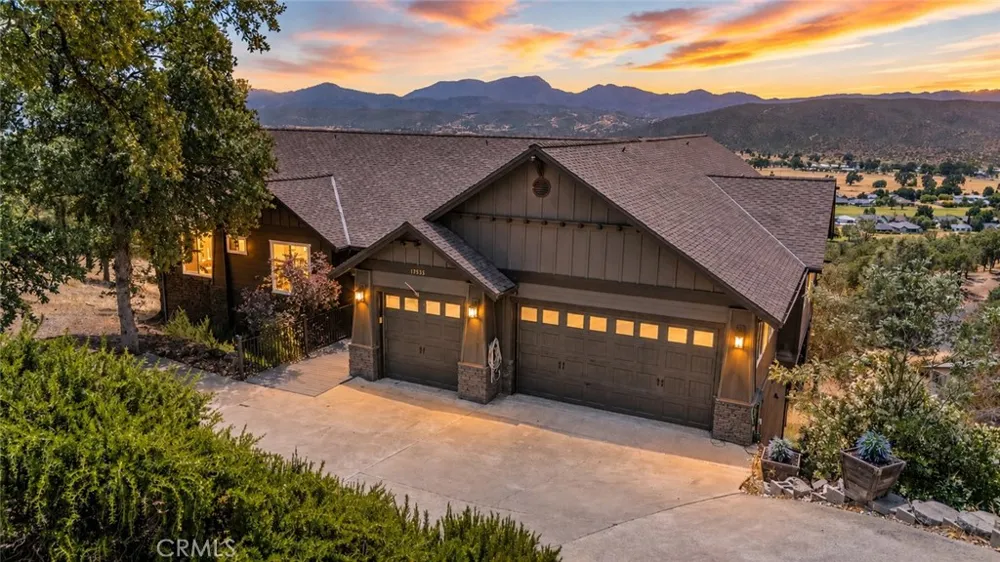 17535 Meadow View Hidden Valley Lake, CA 95467