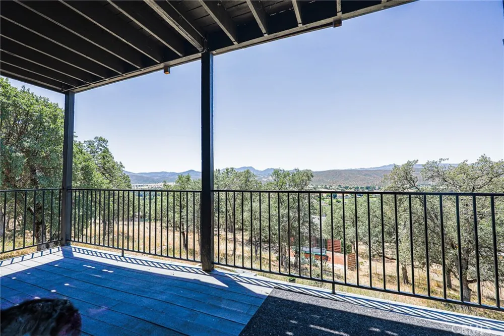17535 Meadow View Hidden Valley Lake, CA 95467