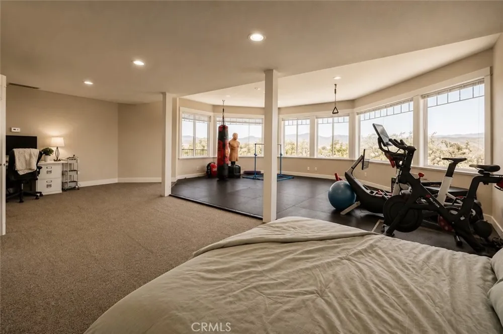 17535 Meadow View Hidden Valley Lake, CA 95467
