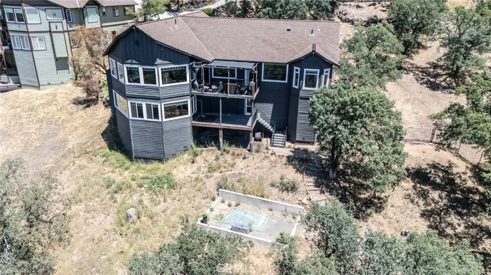 17535 Meadow View Hidden Valley Lake, CA 95467
