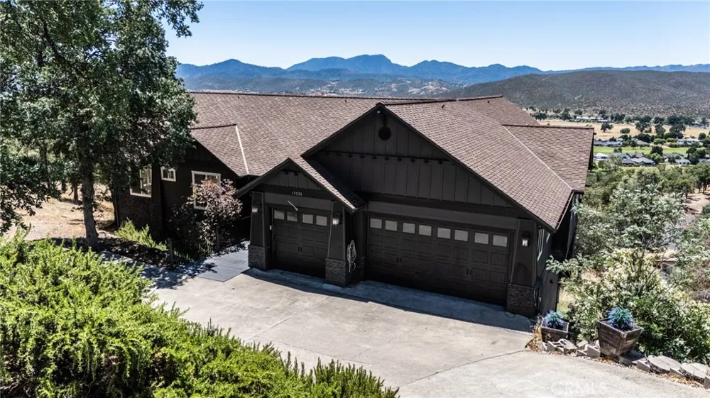 17535 Meadow View Hidden Valley Lake, CA 95467
