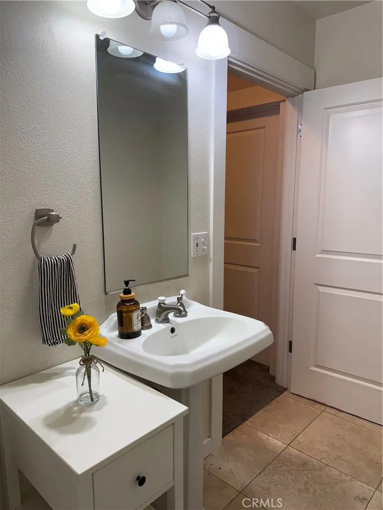 17535 Meadow View Hidden Valley Lake, CA 95467