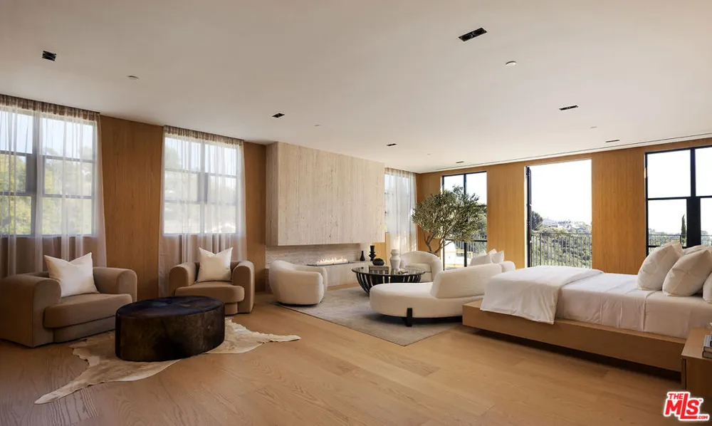 1165 Somera Road Los Angeles, CA 90077