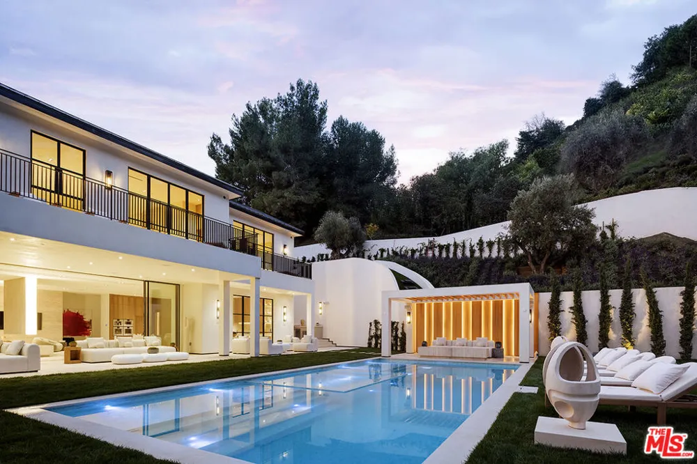 1165 Somera Road Los Angeles, CA 90077