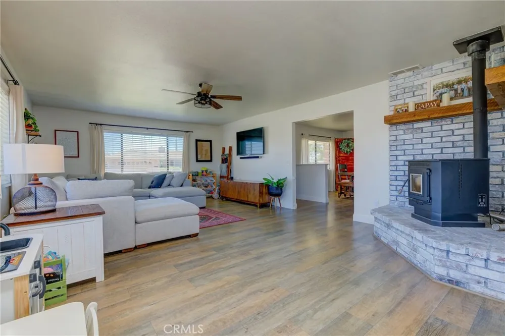 110 Rennat Orland, CA 95963