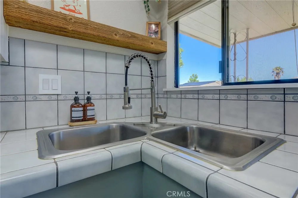 110 Rennat Orland, CA 95963