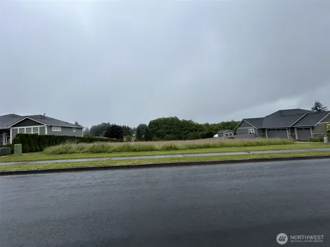 125 Strawberry Lane