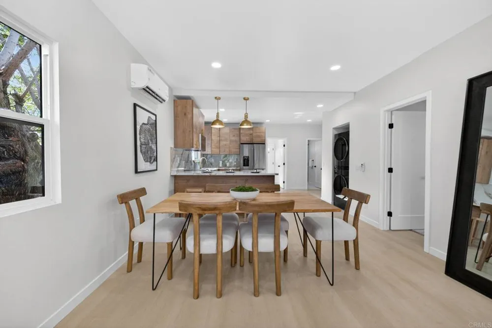 1526 Meade Avenue San Diego, CA 92116