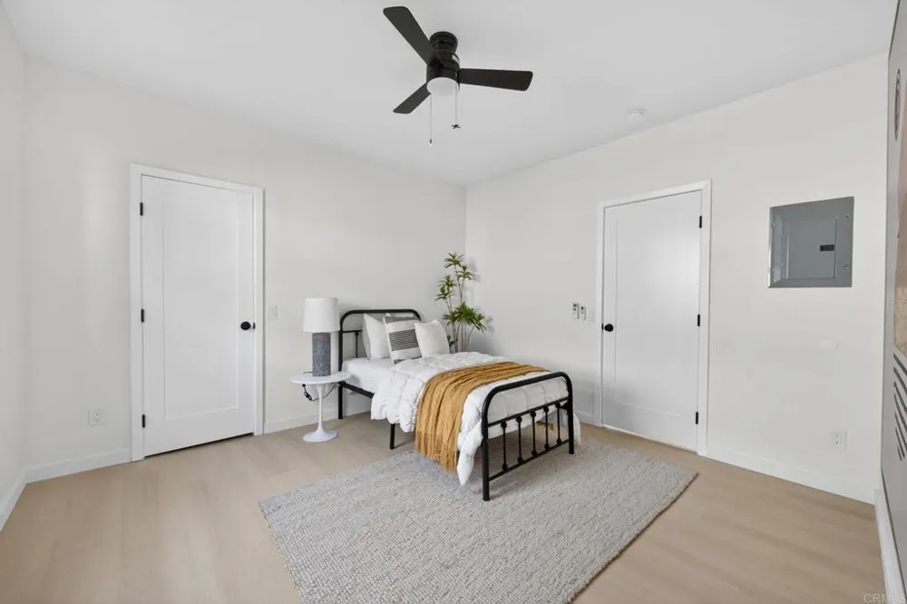 1526 Meade Avenue San Diego, CA 92116