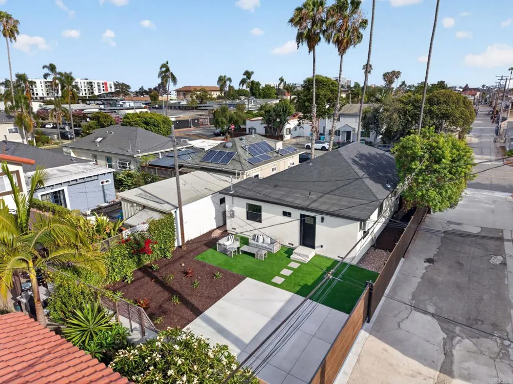 1526 Meade Avenue San Diego, CA 92116