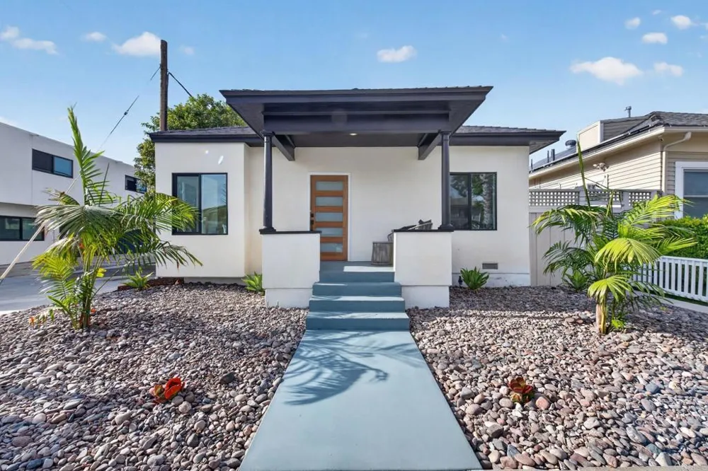 1526 Meade Avenue San Diego, CA 92116