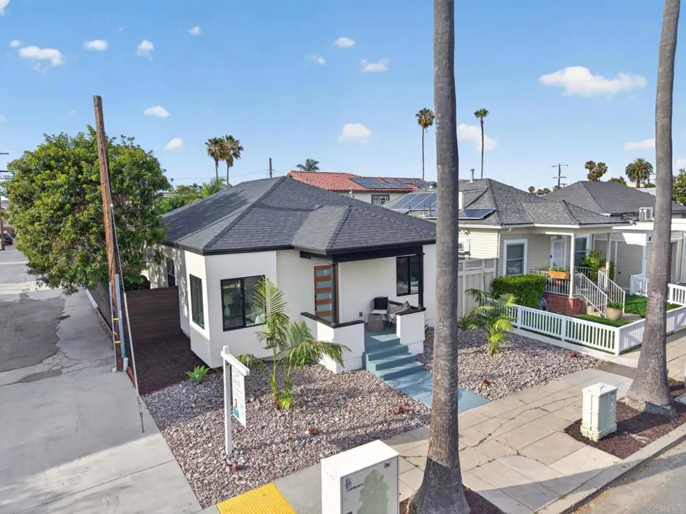 1526 Meade Avenue San Diego, CA 92116