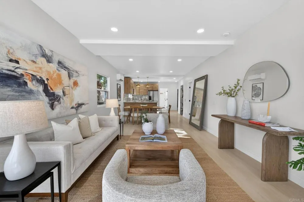 1526 Meade Avenue San Diego, CA 92116