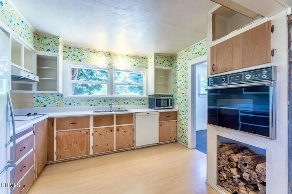 18961 Symes Lane Fort Bragg, CA 95437