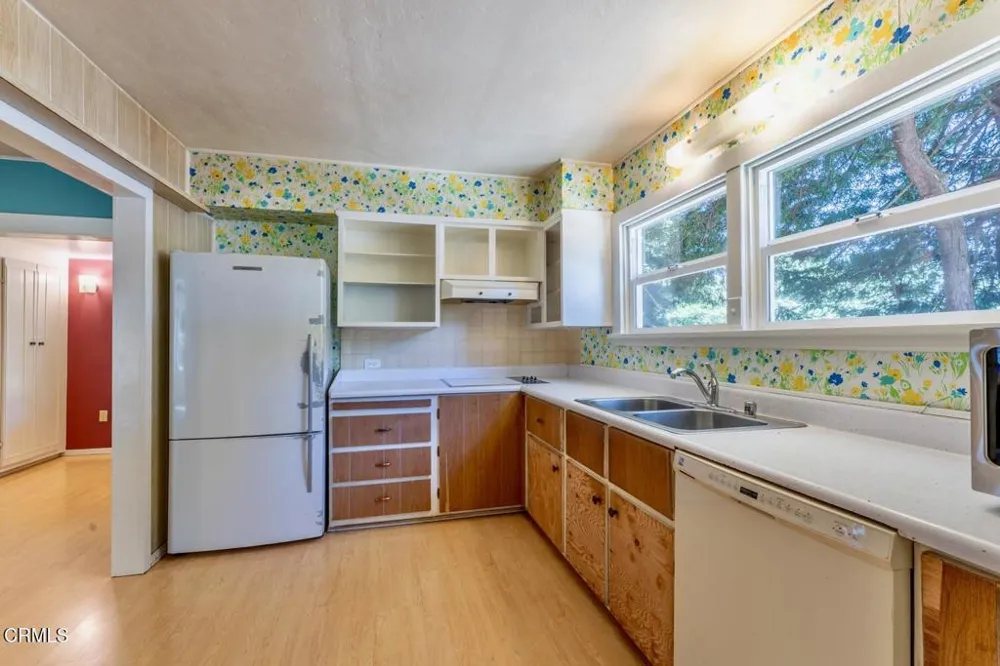 18961 Symes Lane Fort Bragg, CA 95437