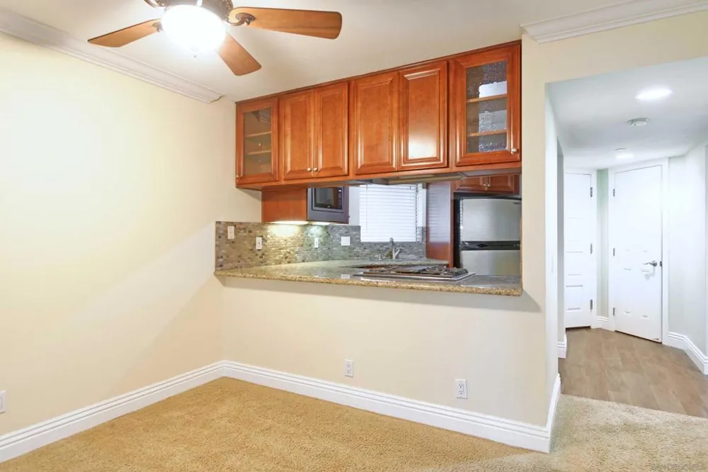 7509 Draper Ave #306 La Jolla, CA 92037